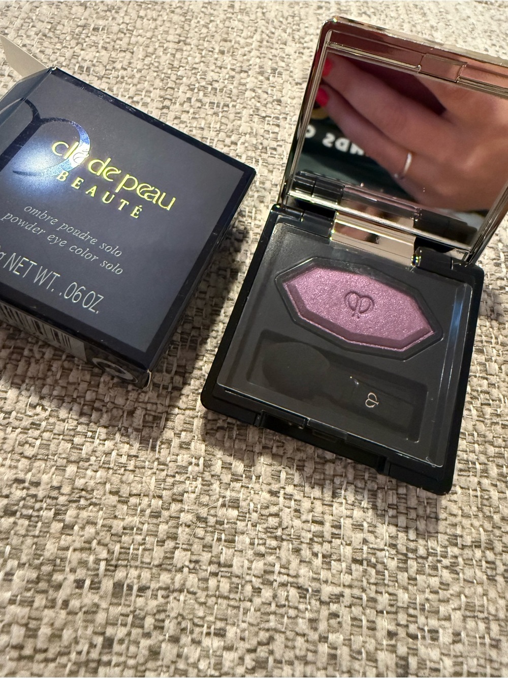 Single Eyeshadow — Shimmering Violet
